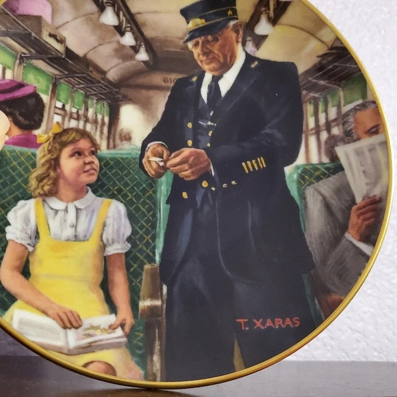 Christian Bell Porcelain Ltd. The Conductor Train Plate T. XARAS Men Collection - Picture 2 of 6